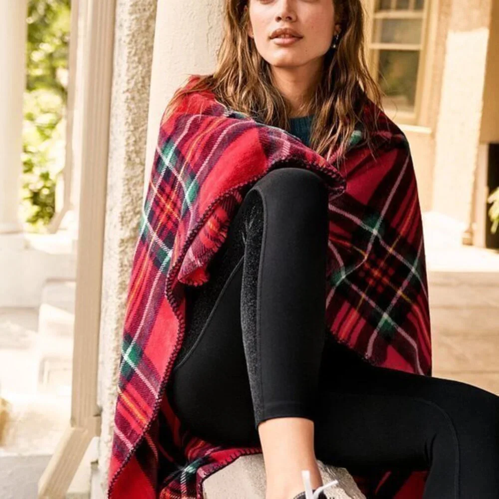 Victorias Secret Valentines -blanket Throw Red